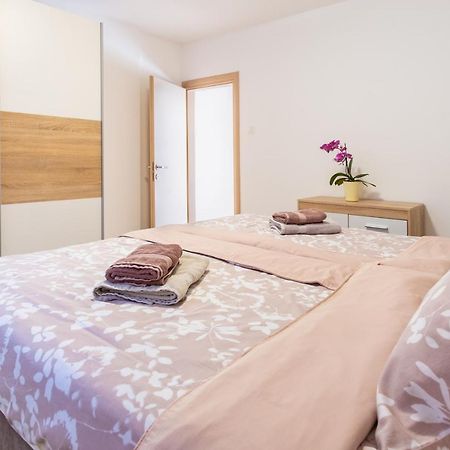 Apartmani Jolly Porec: Blizu Centra I Mora Dış mekan fotoğraf