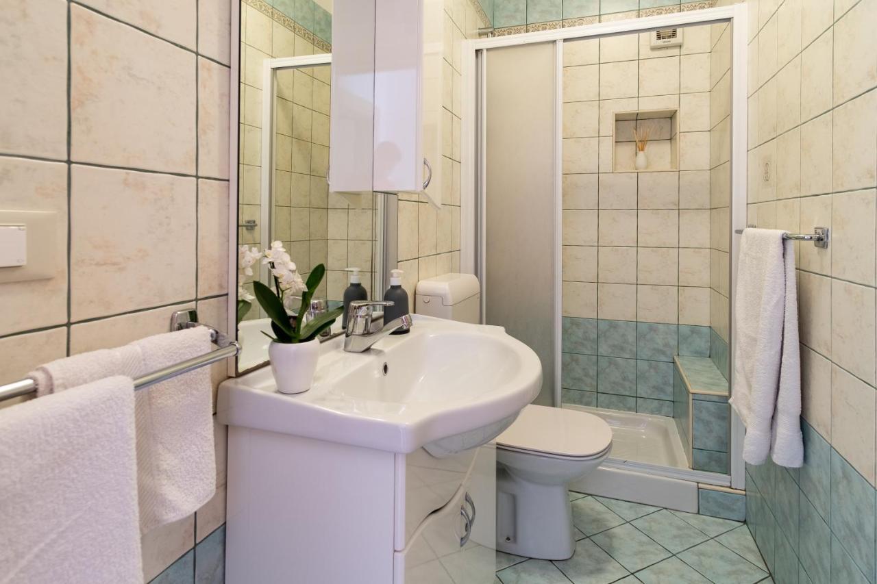 Apartmani Jolly Porec: Blizu Centra I Mora Dış mekan fotoğraf